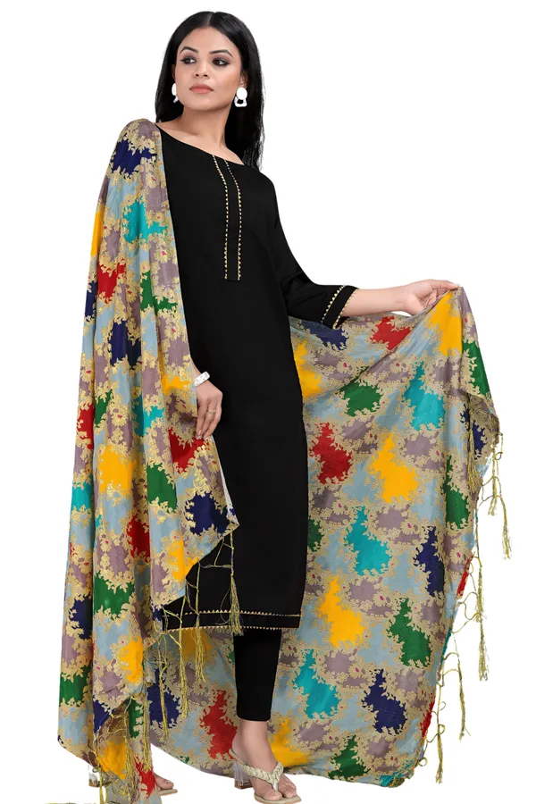 Chinon_Dupatta_With_Digital_Gold_Foil_Print_And_Tassels_Multicolor_1