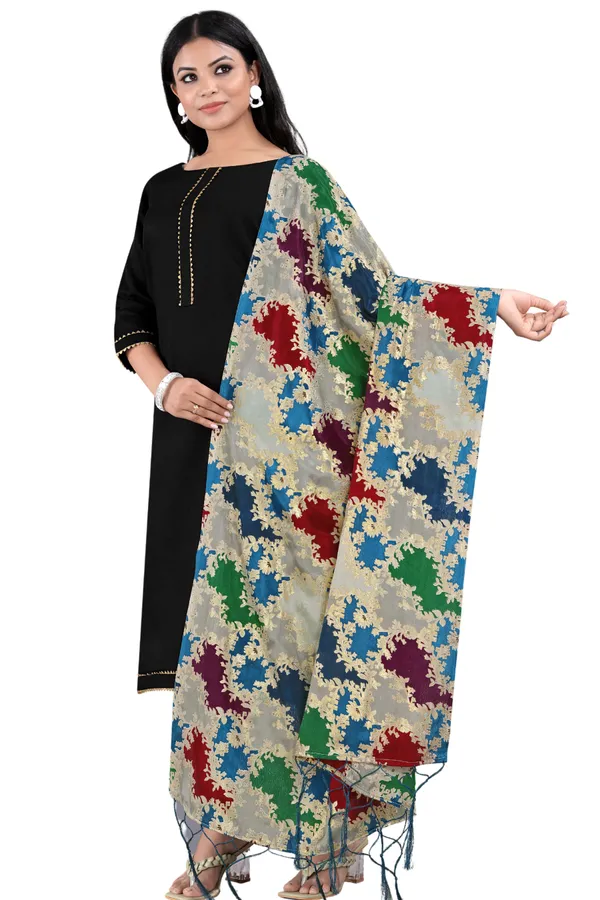 Chinon_Dupatta_With_Digital_Gold_Foil_Print_And_Tassels_Multicolor_3