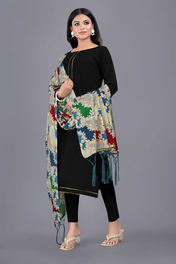 Chinon_Dupatta_With_Digital_Gold_Foil_Print_And_Tassels_Multicolor_4