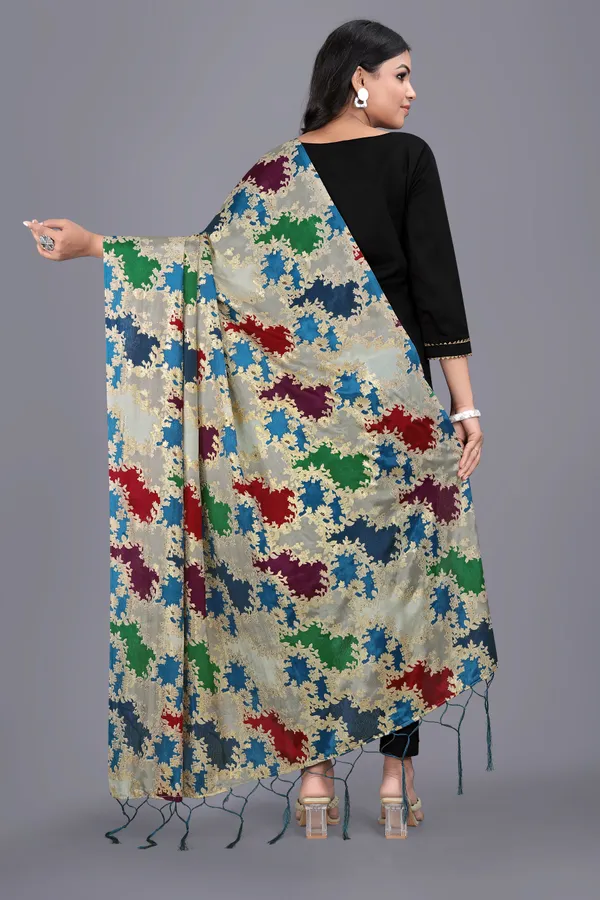 Chinon_Dupatta_With_Digital_Gold_Foil_Print_And_Tassels_Multicolor_4