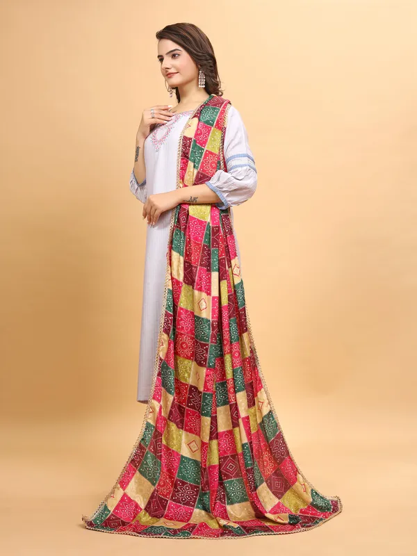 Chinon_Dupatta_With_Digital_Foil_Print_And_Lace_Border_Multicolor_1
