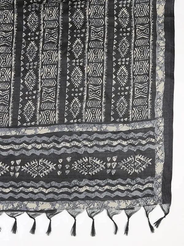 Cotton_Silk_Dupatta_With_Bagru_Style_Print_And_Tassels_Black