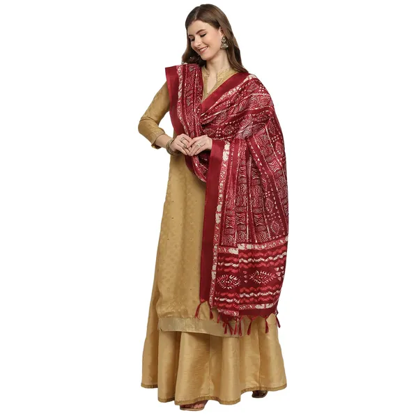 Cotton_Silk_Dupatta_With_Bagru_Style_Print_And_Tassels_Red