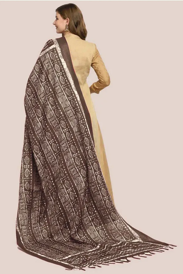Cotton_Silk_Dupatta_With_Bagru_Style_Print_And_Tassels_Brown