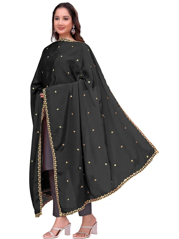 Chinon_Embroidered_Dupatta_With_Sequin_Butti_Scalloped_Border_Black