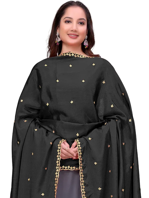 Chinon_Embroidered_Dupatta_With_Sequin_Butti_Scalloped_Border_Black