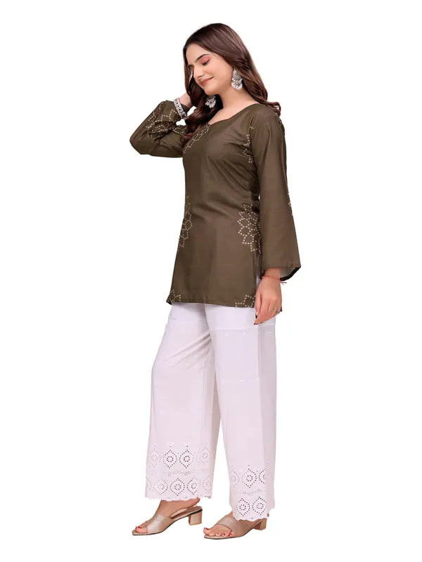 Cotton_Rayon_Bandhani_Print_Short_Kurti_With_Back_Tie_Up