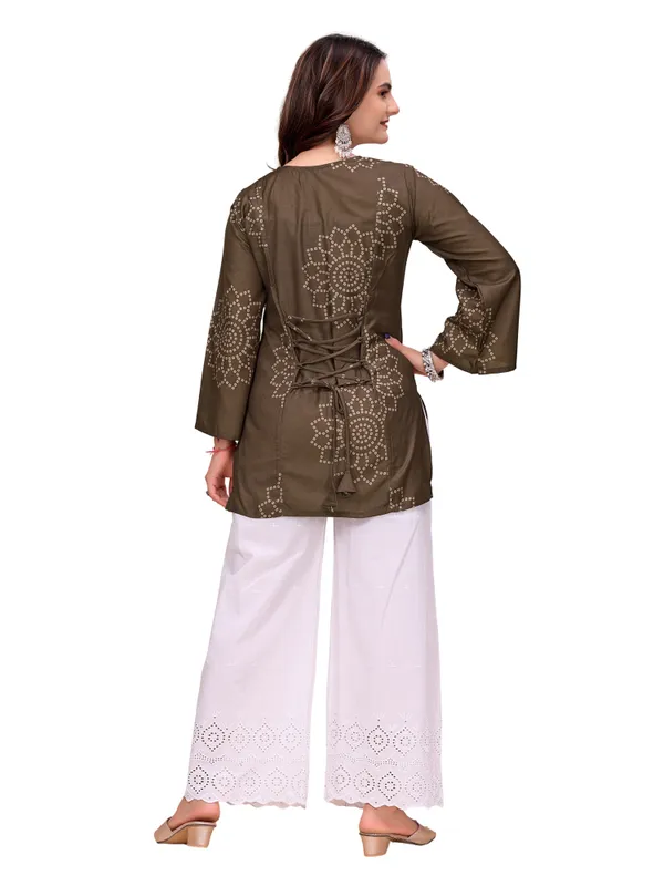 Cotton_Rayon_Bandhani_Print_Short_Kurti_With_Back_Tie_Up