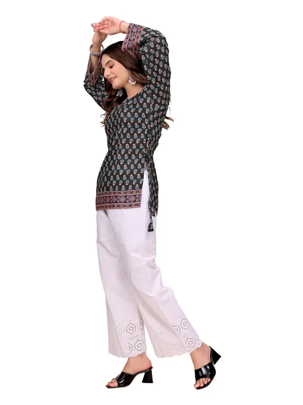 Cotton_Rayon_Floral_Butti_Print_Short_Kurti_With_Side_Tie_Up