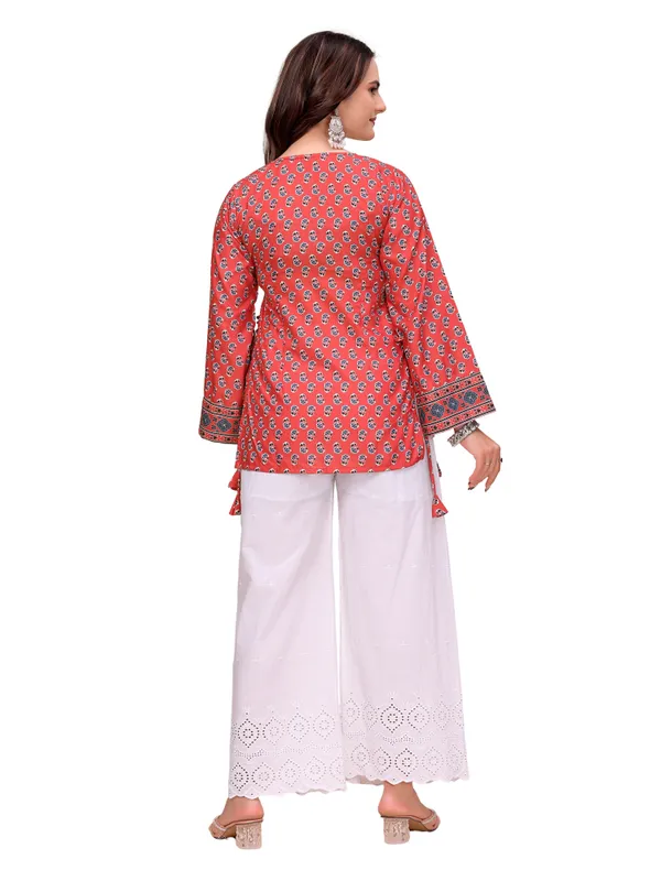 Cotton_Rayon_Floral_Butti_Print_Short_Kurti_With_Side_Tie_Up