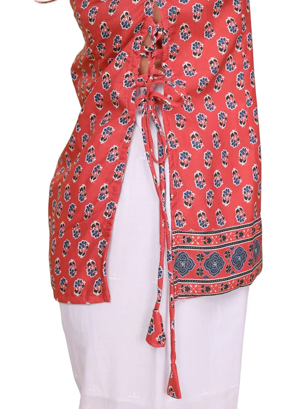 Cotton_Rayon_Floral_Butti_Print_Short_Kurti_With_Side_Tie_Up