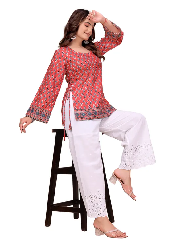Cotton_Rayon_Floral_Butti_Print_Short_Kurti_With_Side_Tie_Up