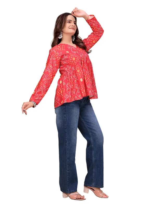 Cotton_Rayon_Bandhani_Print_V_Neck_Peplum_Short_Kurti
