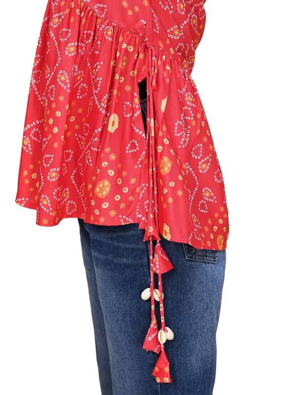 Cotton_Rayon_Bandhani_Print_V_Neck_Peplum_Short_Kurti