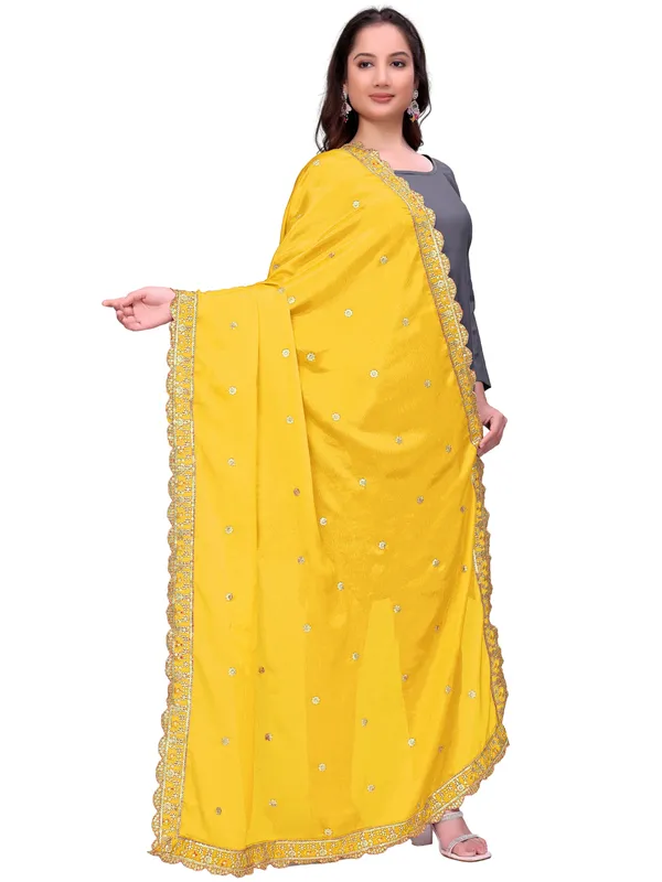 Chinon_Sequin_Embroidered_Dupatta_With_Scalloped_Floral_Border_Yellow