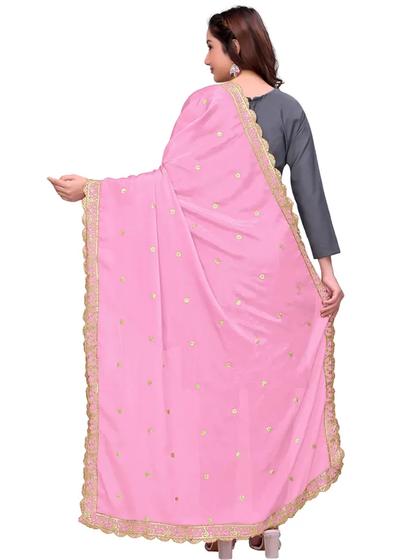 Chinon_Sequin_Embroidered_Dupatta_With_Scalloped_Floral_Border_Light_Pink