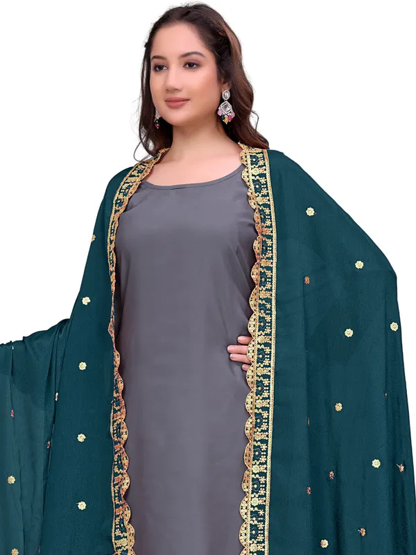 Chinon_Sequin_Embroidered_Dupatta_With_Scalloped_Floral_Border_Navy_Blue