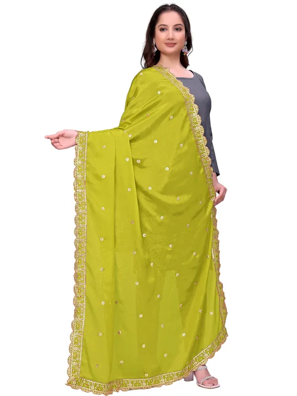 Chinon_Sequin_Embroidered_Dupatta_With_Scalloped_Floral_Border_Lemon_Yellow