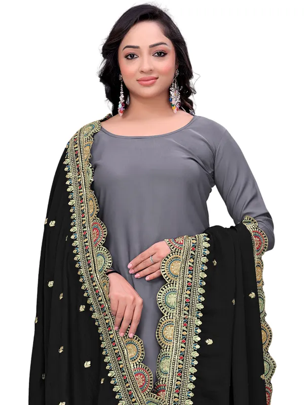 Chinon_Thread_Work_Dupatta_With_Multicolour_Scalloped_Border_Black