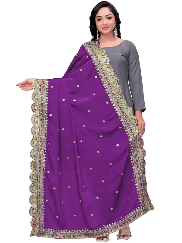 Chinon_Thread_Work_Dupatta_With_Multicolour_Scalloped_Border_Wine