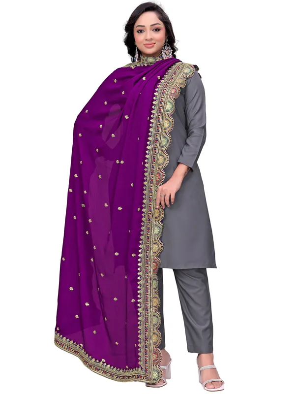 Chinon_Thread_Work_Dupatta_With_Multicolour_Scalloped_Border_Wine