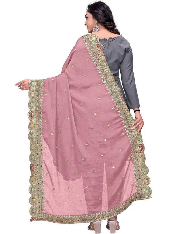 Chinon_Thread_Work_Dupatta_With_Multicolour_Scalloped_Border_Peach