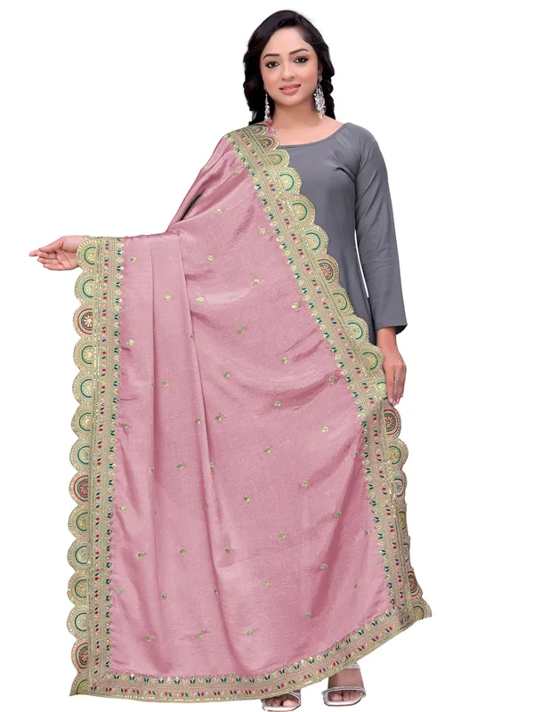 Chinon_Thread_Work_Dupatta_With_Multicolour_Scalloped_Border_Peach