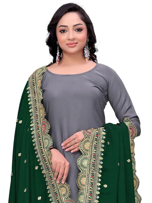 Chinon_Thread_Work_Dupatta_With_Multicolour_Scalloped_Border_Green