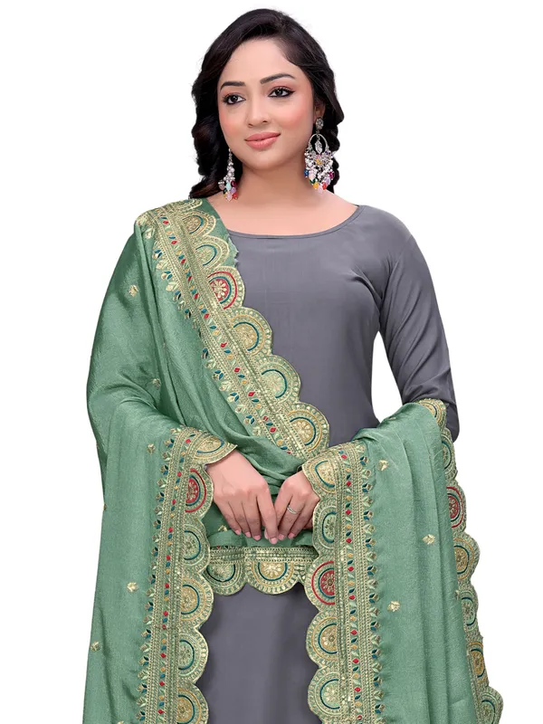 Chinon_Thread_Work_Dupatta_With_Multicolour_Scalloped_Border_Pista_Green