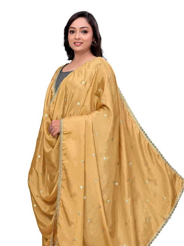 Chinon_Sequin_Butti_Dupatta_With_Scalloped_Zari_Lace_Border_Gold