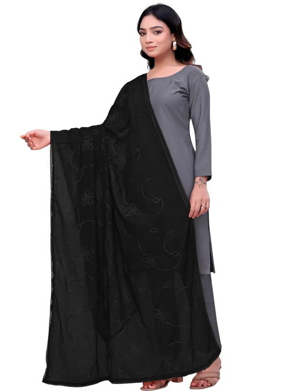 Cotton_Embroidered_Dupatta_With_Floral_Jaal_Lace_Border_Black
