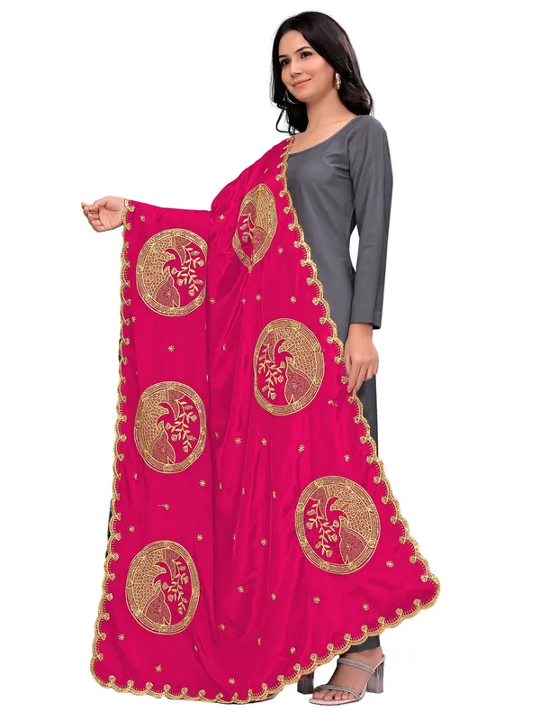 Crepe_Art_Silk_Dupatta_With_Zari_Embroidered_Fish_Motifs_Pink