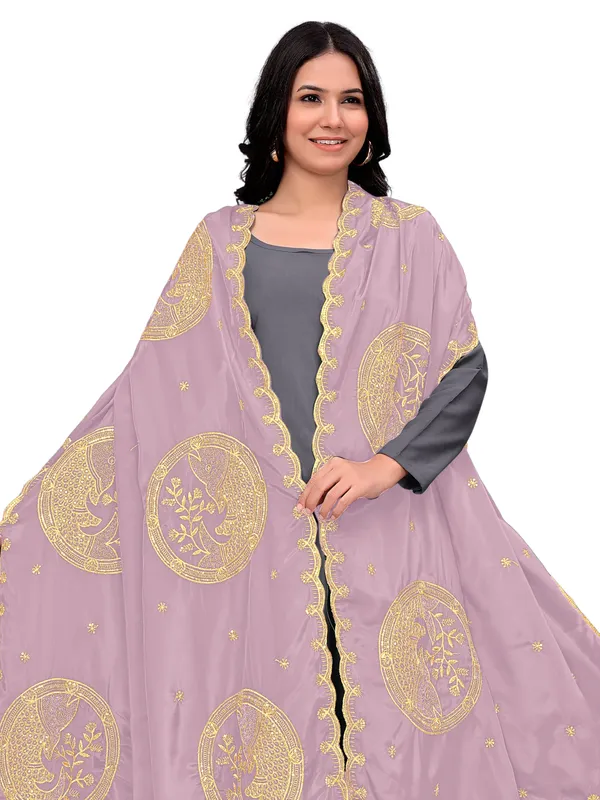 Crepe_Art_Silk_Dupatta_With_Zari_Embroidered_Fish_Motifs_Onion_Pink