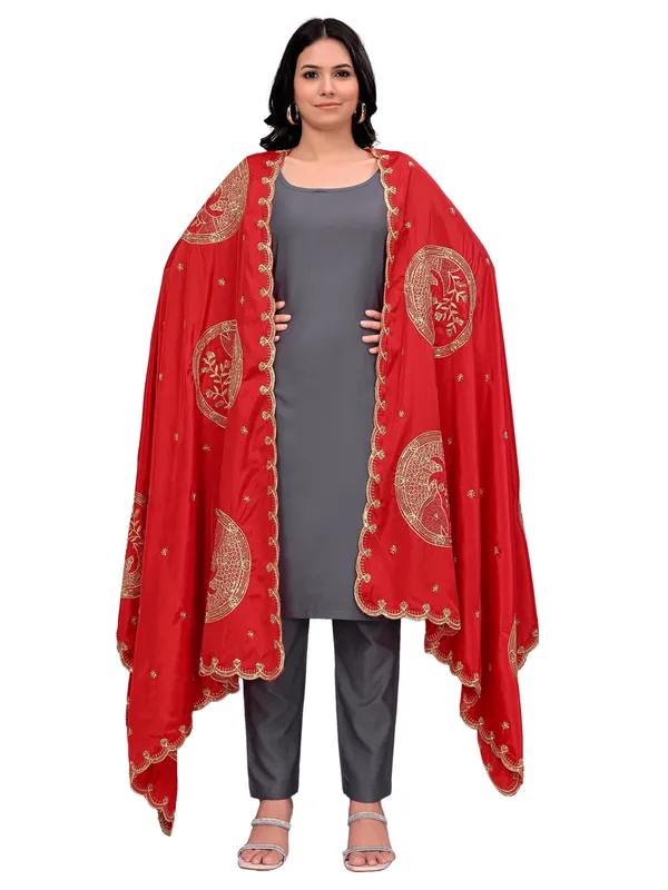 Crepe_Art_Silk_Dupatta_With_Zari_Embroidered_Fish_Motifs_Red