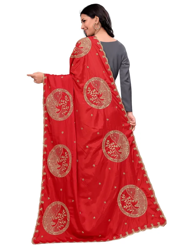 Crepe_Art_Silk_Dupatta_With_Zari_Embroidered_Fish_Motifs_Red