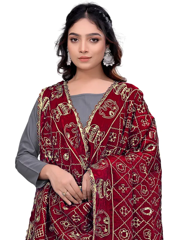 Art_Silk_Embroidered_Dupatta_With_Elephant_Kalash_Motifs_Maroon