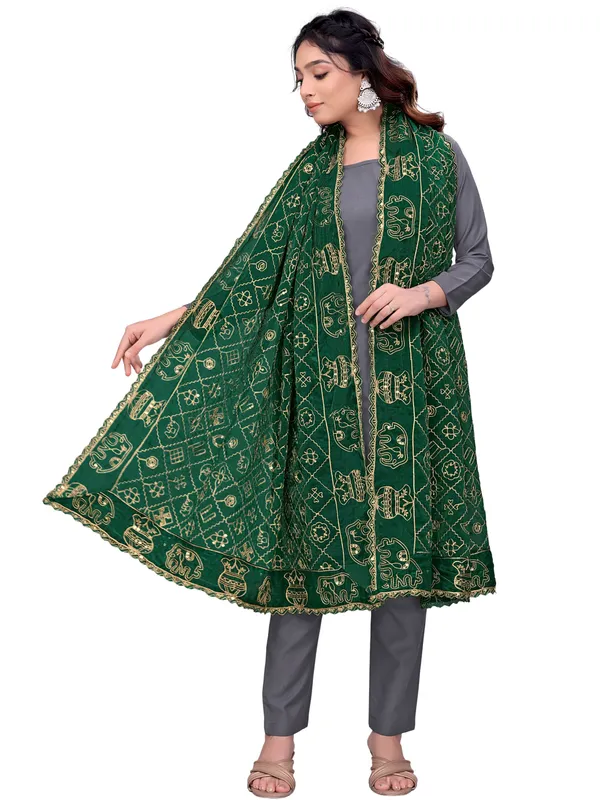 Art_Silk_Embroidered_Dupatta_With_Elephant_Kalash_Motifs_Green