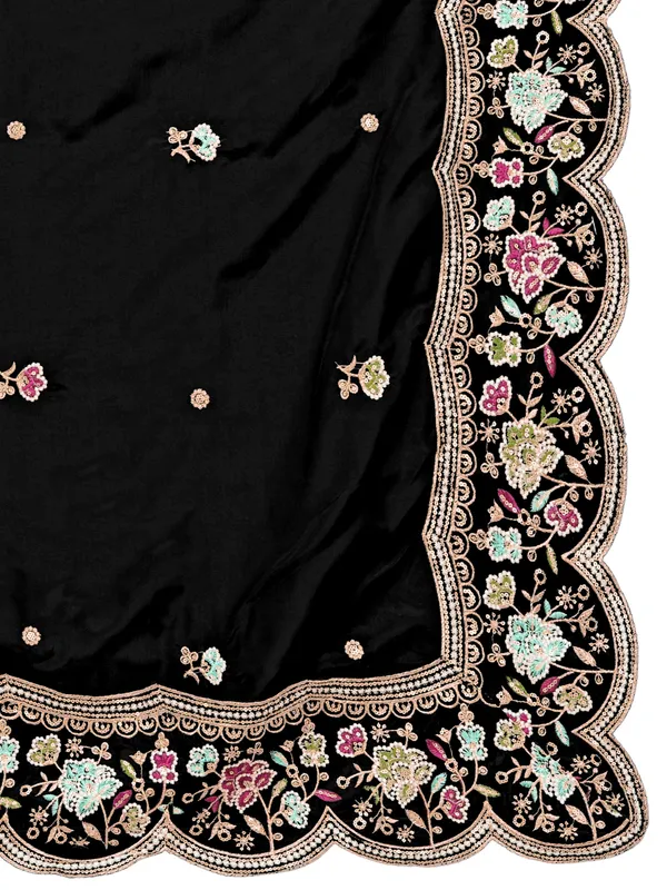 Embroidered_Art_Silk_Dupatta_With_Scalloped_Cutwork_Border_Black