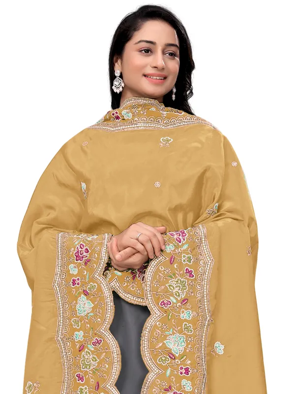 Embroidered_Art_Silk_Dupatta_With_Scalloped_Cutwork_Border_Gold