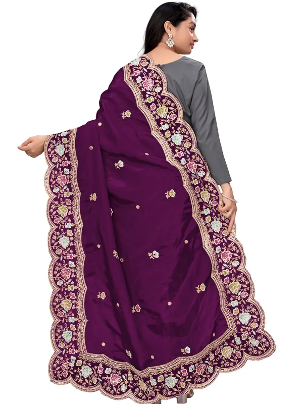 Embroidered_Art_Silk_Dupatta_With_Scalloped_Cutwork_Border_Wine
