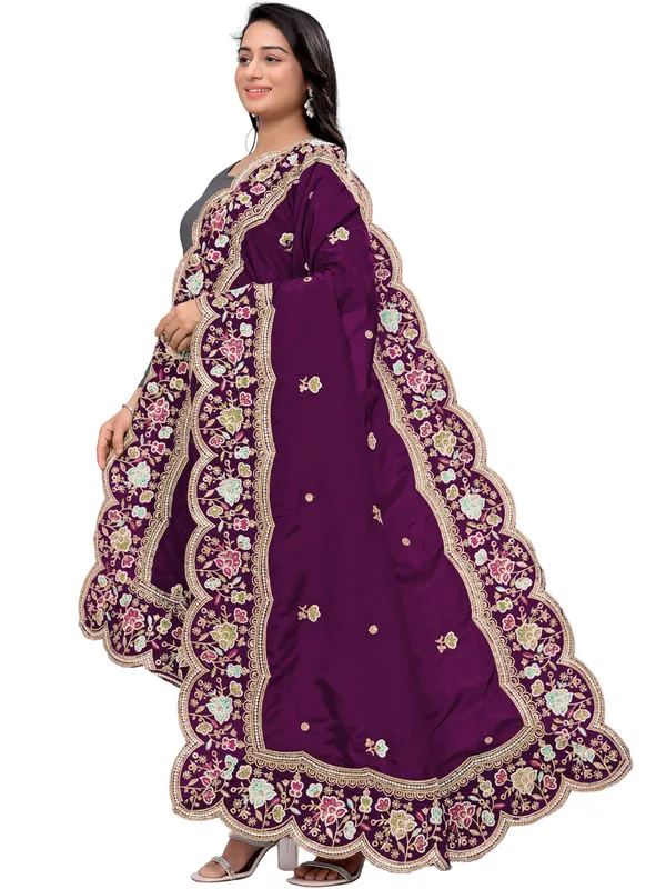 Embroidered_Art_Silk_Dupatta_With_Scalloped_Cutwork_Border_Wine