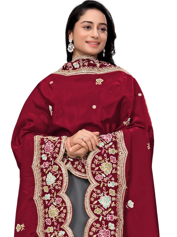 Embroidered_Art_Silk_Dupatta_With_Scalloped_Cutwork_Border_Maroon