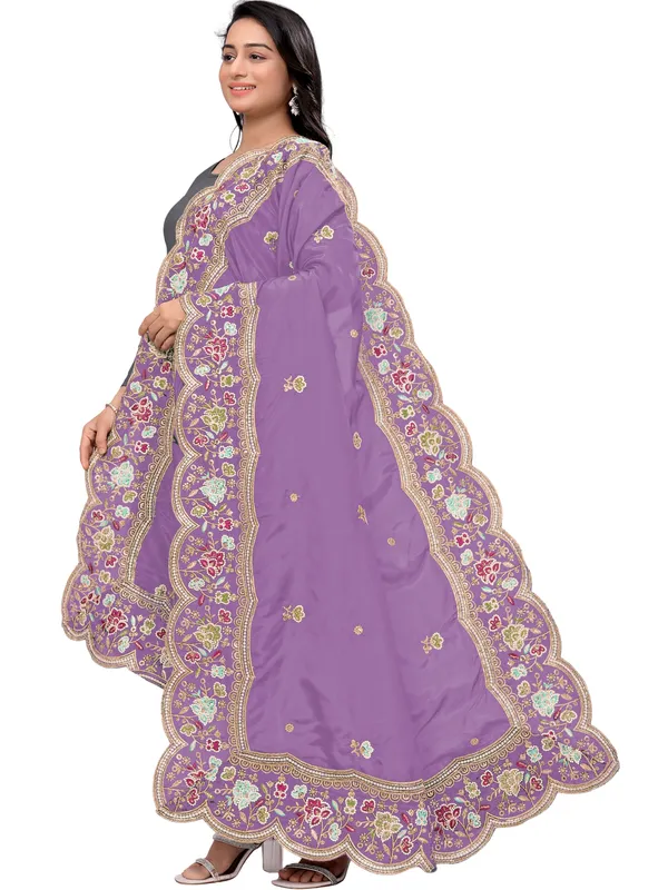 Embroidered_Art_Silk_Dupatta_With_Scalloped_Cutwork_Border_Lavender