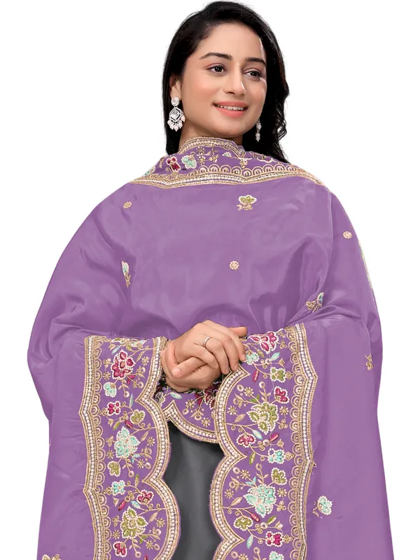 Embroidered_Art_Silk_Dupatta_With_Scalloped_Cutwork_Border_Lavender