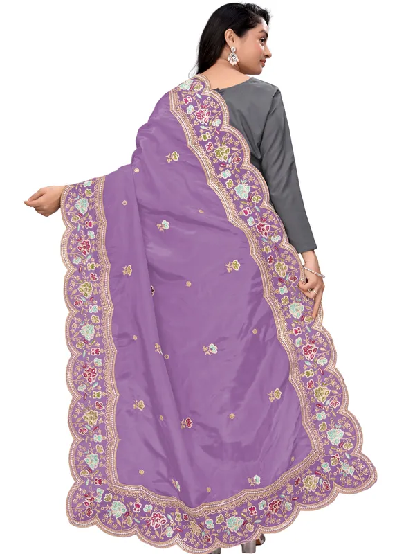 Embroidered_Art_Silk_Dupatta_With_Scalloped_Cutwork_Border_Lavender