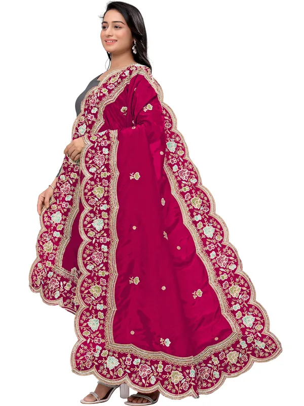 Embroidered_Art_Silk_Dupatta_With_Scalloped_Cutwork_Border_Pink