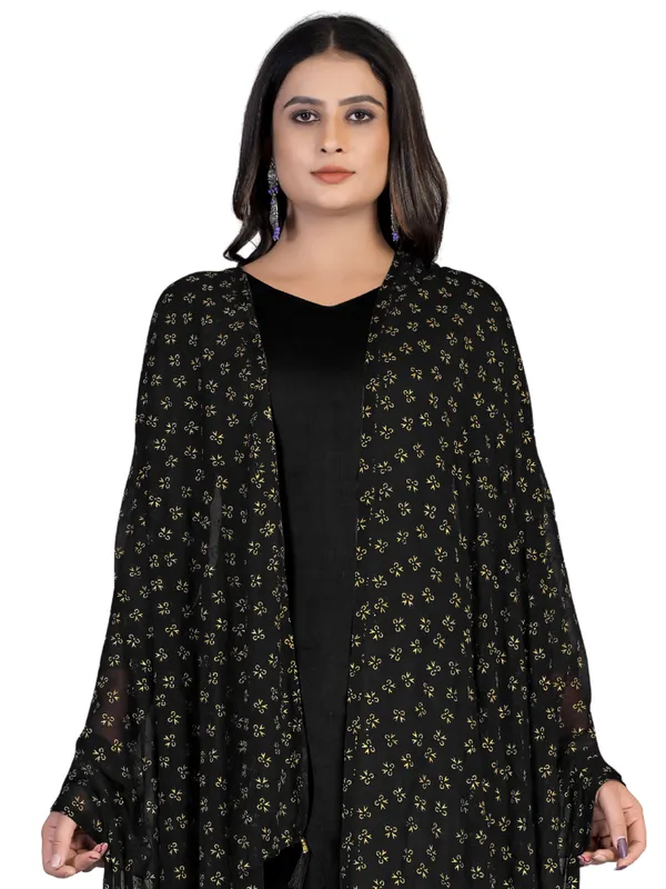 Chiffon_Dupatta_With_Golden_Foil_Print_Tassel_Latkans_Black