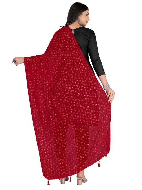 Chiffon_Dupatta_With_Golden_Foil_Print_Tassel_Latkans_Maroon