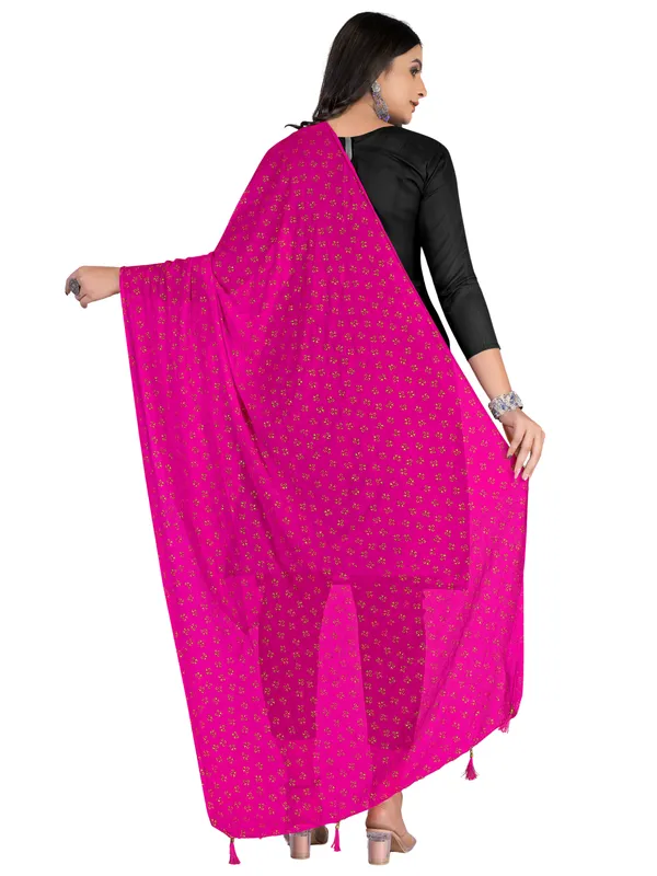 Chiffon_Dupatta_With_Golden_Foil_Print_Tassel_Latkans_Pink