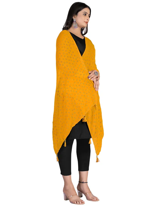Chiffon_Dupatta_With_Golden_Foil_Print_Tassel_Latkans_Yellow